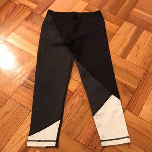 Vimmia Capri Workout Pants